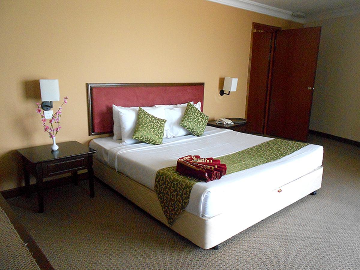 Hotel Legacy Порт-Диксон Экстерьер фото