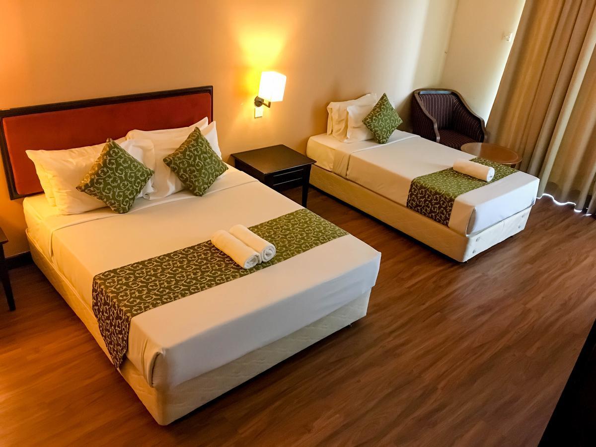 Hotel Legacy Порт-Диксон Экстерьер фото